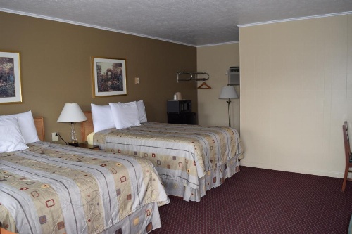 Economy Inn image 13