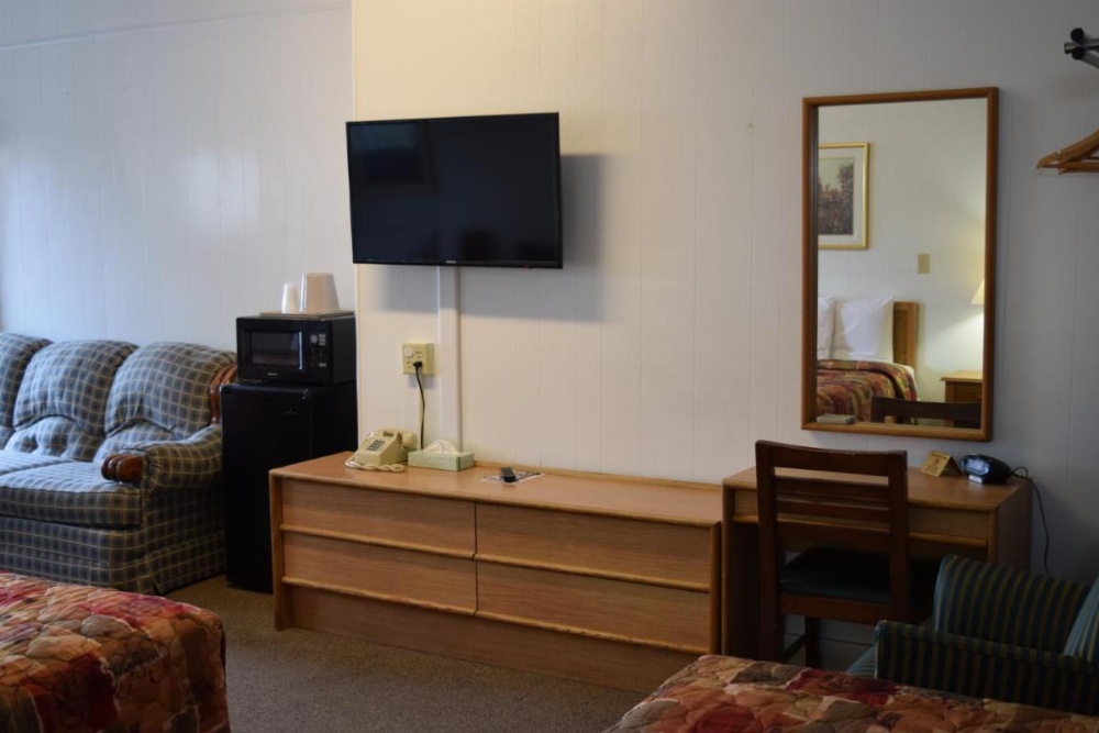 Economy Inn Image 23